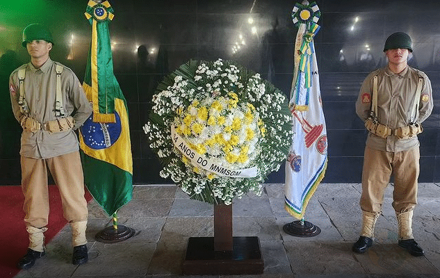 Capa da notícia: Monumento aos Mortos da Segunda Guerra Mundial celebra 64 Anos