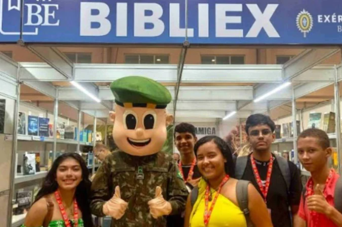 Capa da notícia: Exército abre exposição comemorativa dos 25 anos do Recrutinha