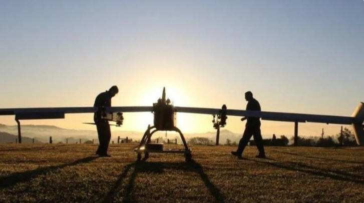 Capa da notícia: Exército avança em batalhão de drones e prospecta empresas