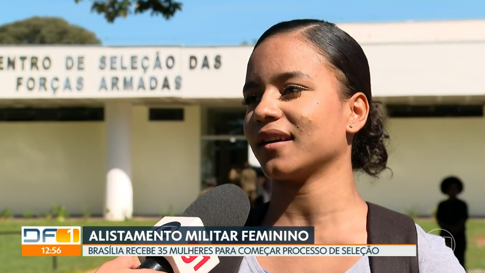 Capa da notícia: Brasília recebe as primeiras voluntárias do alistamento militar no país