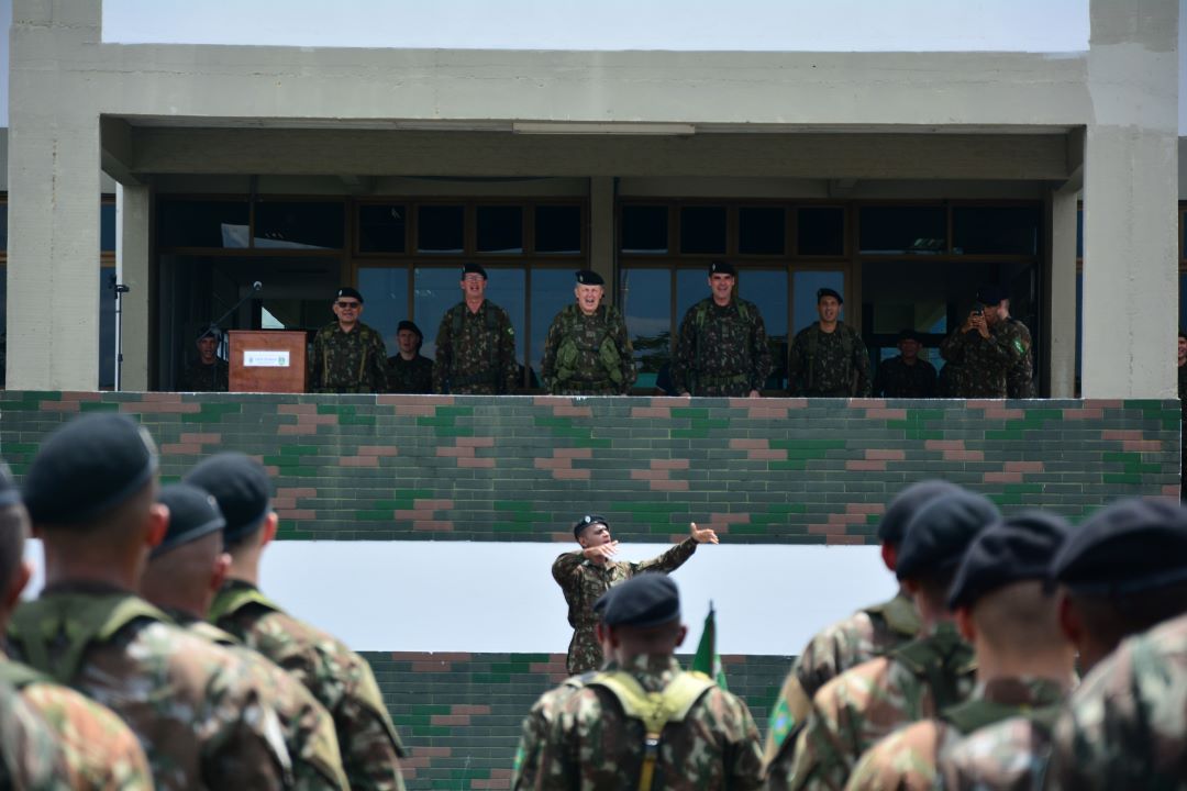 Comandante do Exército Visita o 22º Batalhão de Infantaria Mecanizado em Palmas (TO)