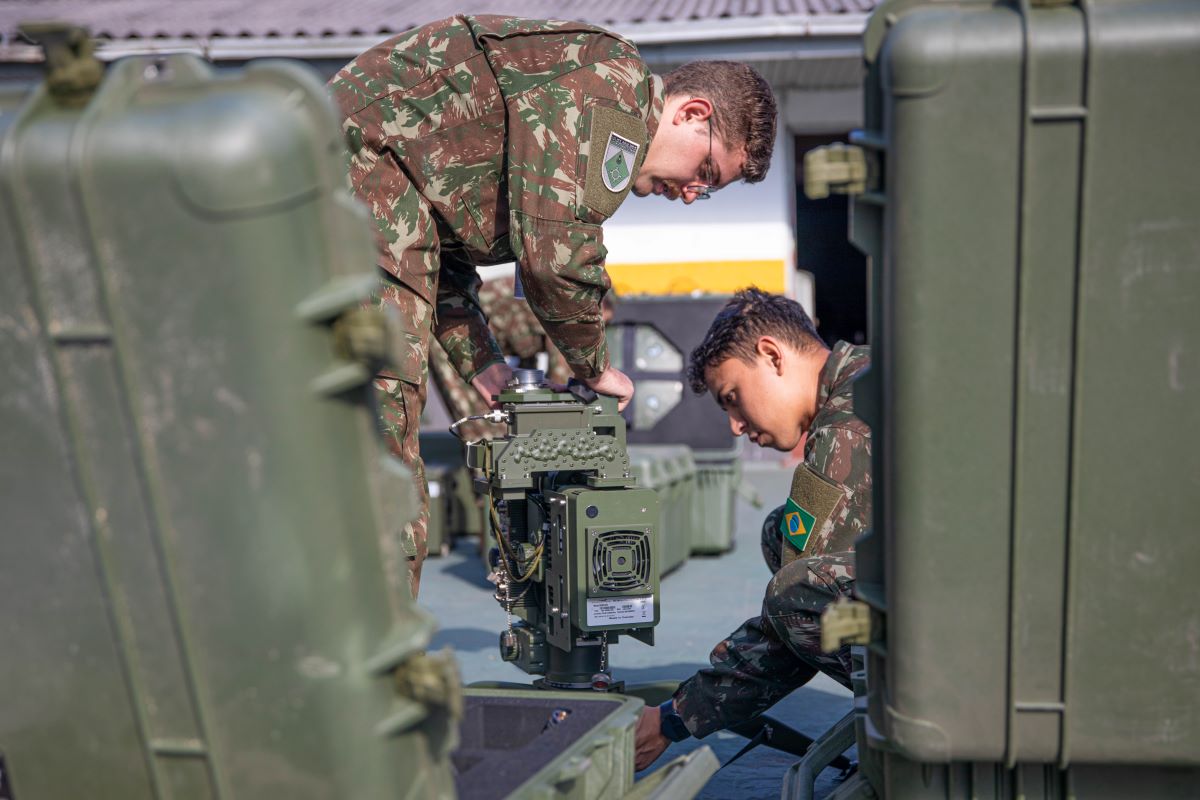 f734c3f0-55f0-30c6-fd50-fdf6c6994d15