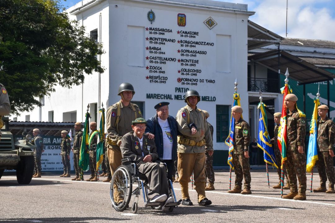 O presente e o passado se encontram celebrando a vitória